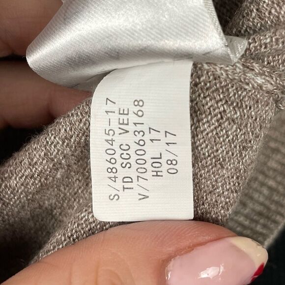 Banana Republic Luxury Silk & Cashmere Blend V-Neck Sweater - Mens SP - Picture 6 of 6